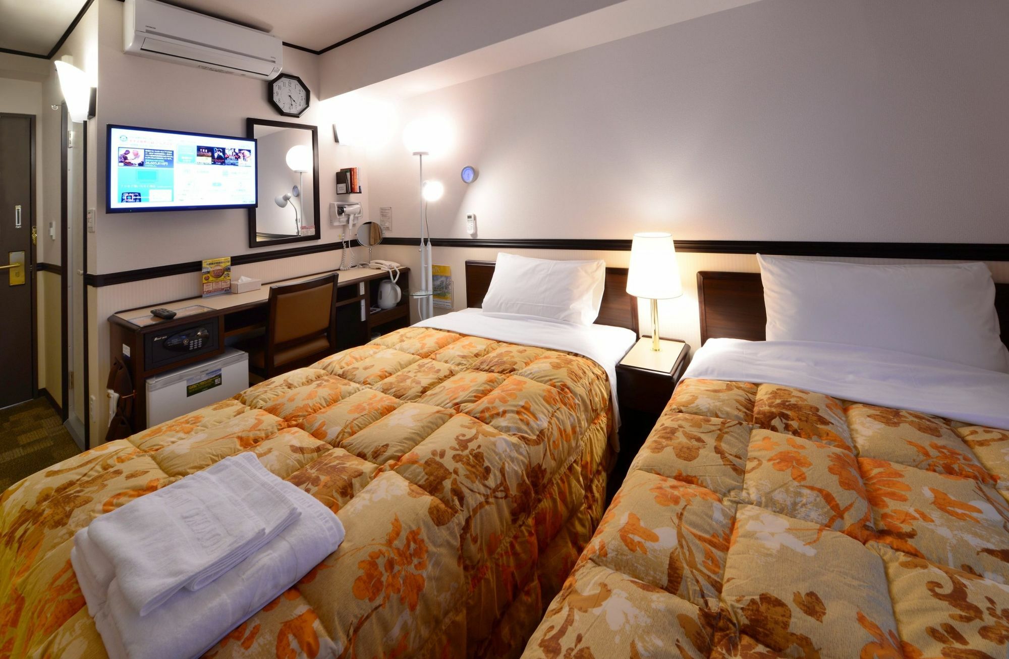 Toyoko Inn Tokyo Otemachi Bagian luar foto